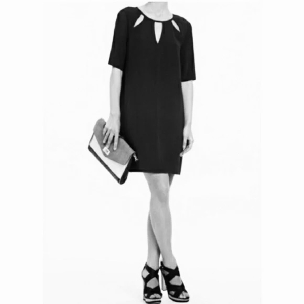 BCBGMaxAzria "Rosetta" Dress Mini Solid Black Light Sz. M short Sleeve Slip on